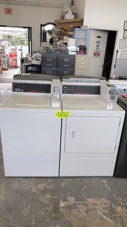 Speed Queen Coin-Operated  Washer And Gas Dryer Set