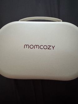 Momcozy M6 Wearable Breast Pump – Like New 🍼