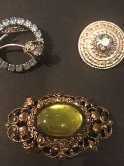 Very Nice Brooch Lot Unique