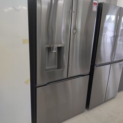 New - Counter-Depth MAX 23.7 Cu. Ft. French Door Smart Refrigerator with Zero Clearance - Stainle