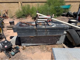 Truck toolbox