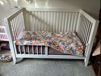 FREE!  Convertible Crib + Bedding + Monitor Holder
