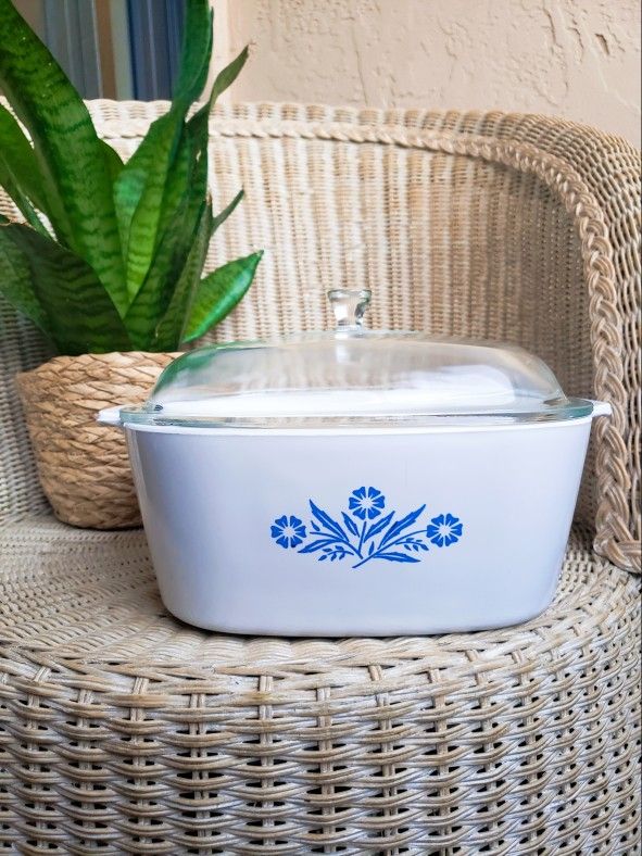 Vintage Corning Ware P 84 B Blue Cornflower qt Casserole With