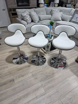Adjustable barstools NEW