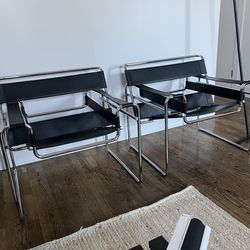 Two Iconic Wassily Chair – Modernist Classic