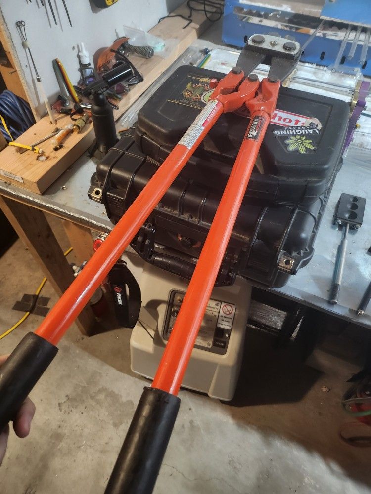 Lock/bolt Cutters