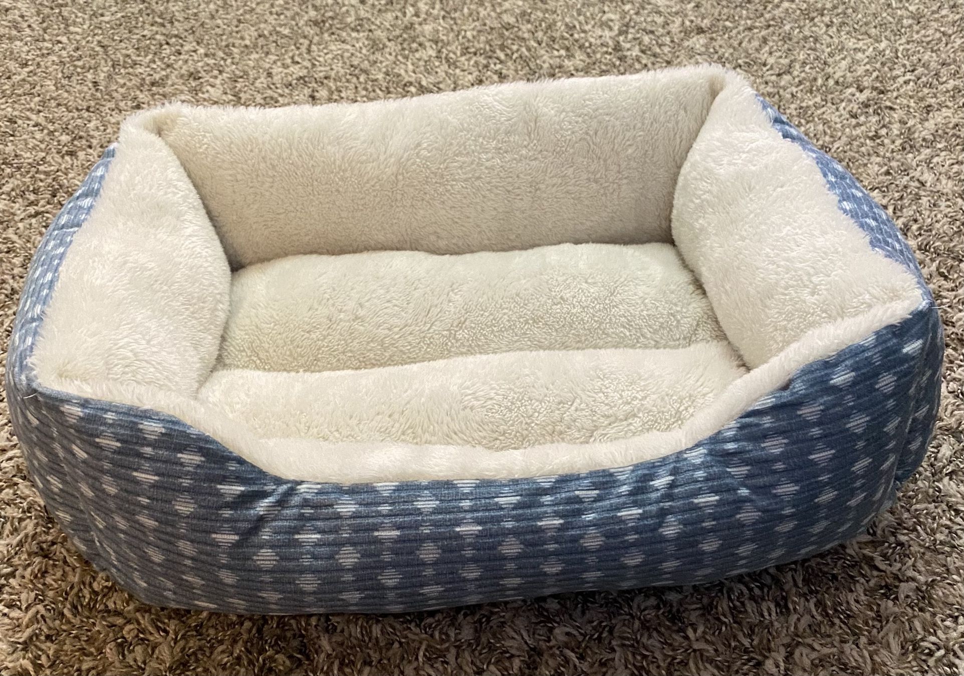 Small Pet Bed (Heather Blue and Cream) 18” by 15”