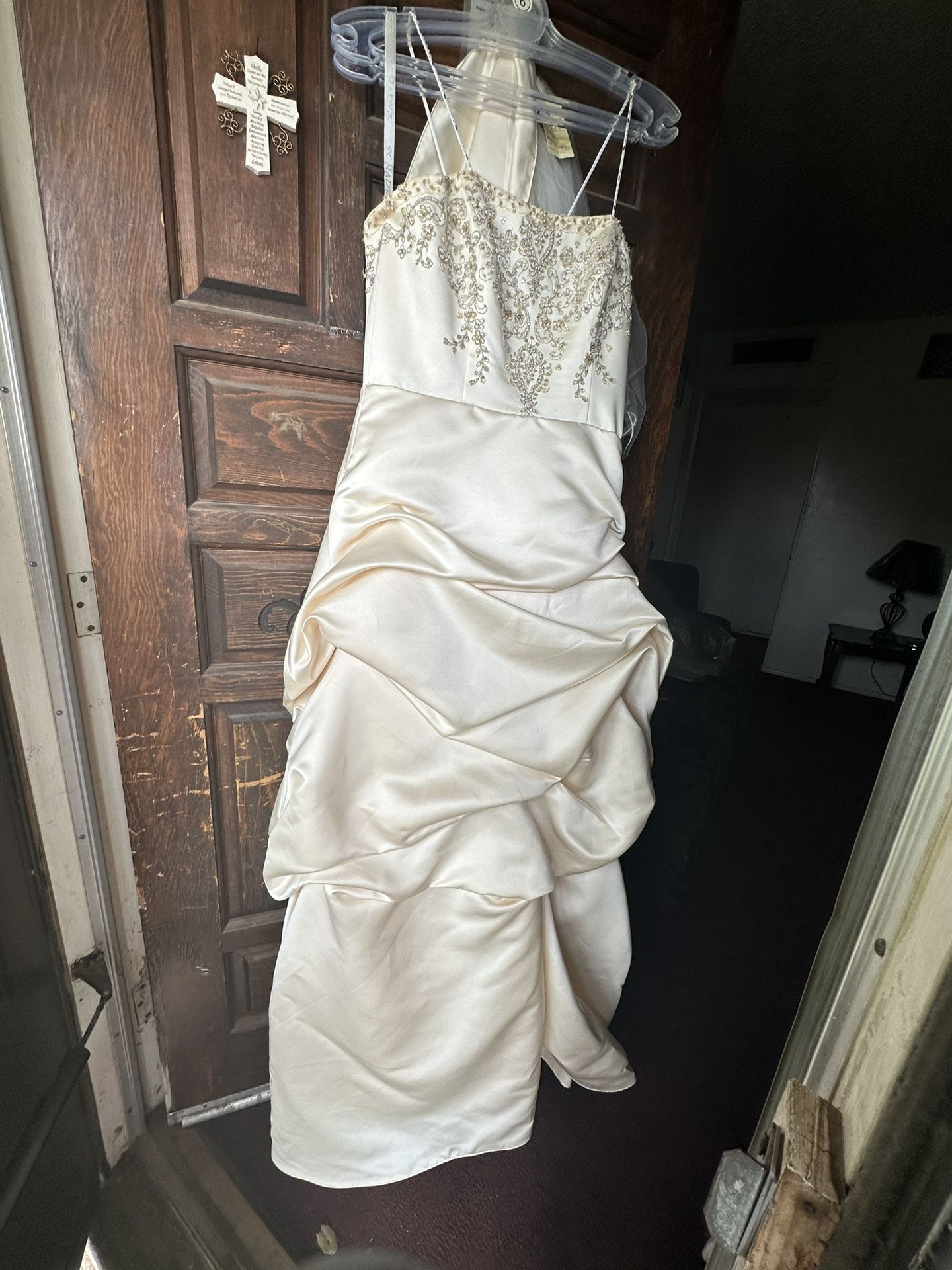 Ivory Wedding Dress