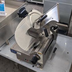 Globe meat slicer
