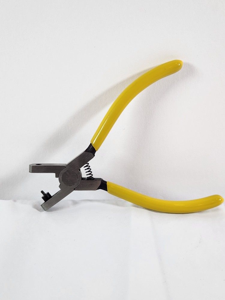 NEW YELLOW BELT HOLE PUNCHER 