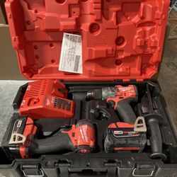 Milwaukee Drill Set 