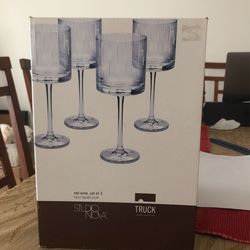 Set de 4 Copas Para Vino Tinto  Material Vidrio. 