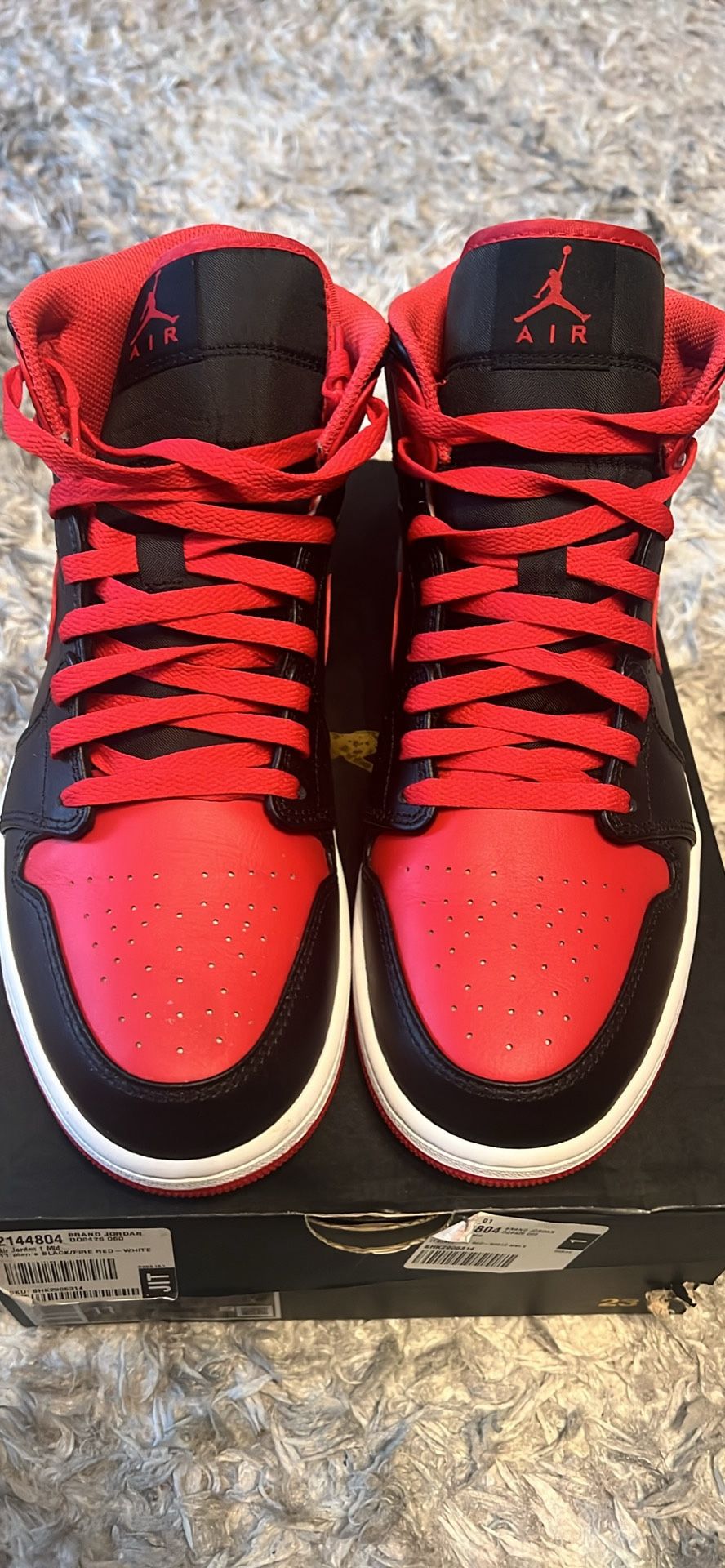 Air Jordan 1 Mid (2022)