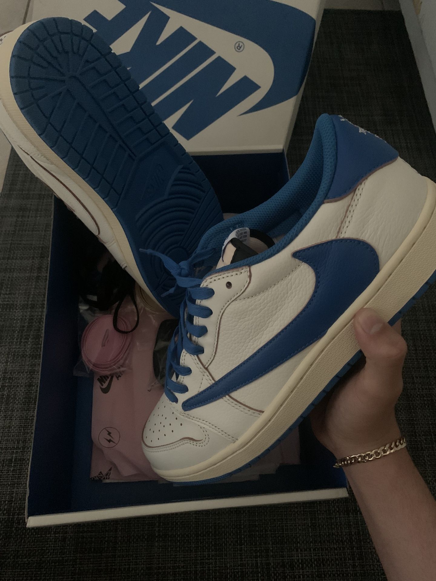 Jordan 1 Low Fragment