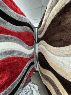 Rug Come get it before it’s gone rugs ….everything must go
