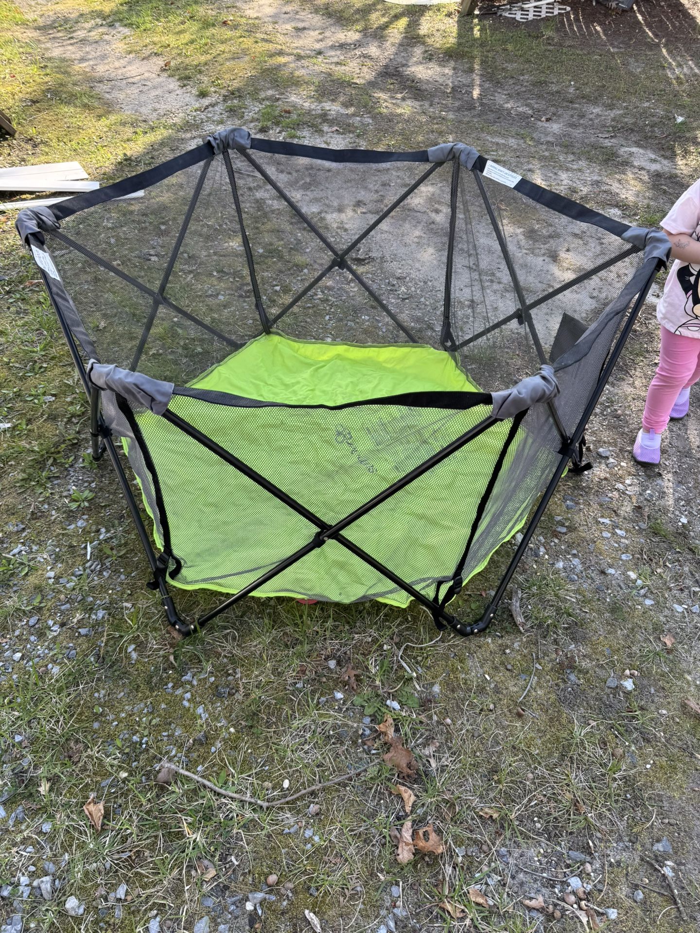 Used Summer Play Yard Playpen $60