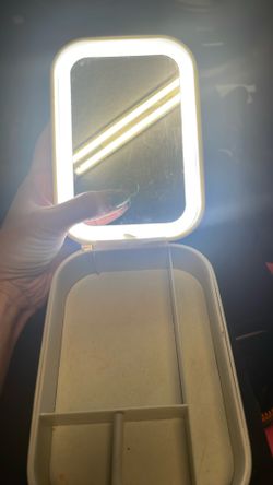 Light Up .. Take Anywhere Makeup Case Small