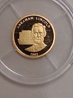 2022 gold miniature abe lincoln coin