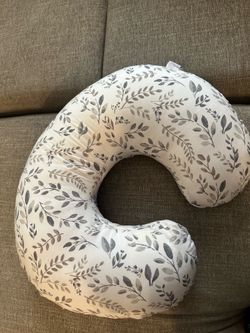 Boppy pillow