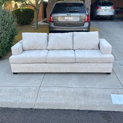 Super Clean Sofa