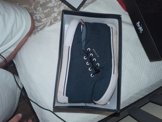 Tommy Hilfiger Men's Radio
Sneaker