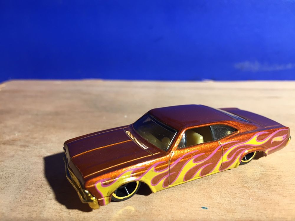 Hot Wheels Impala 