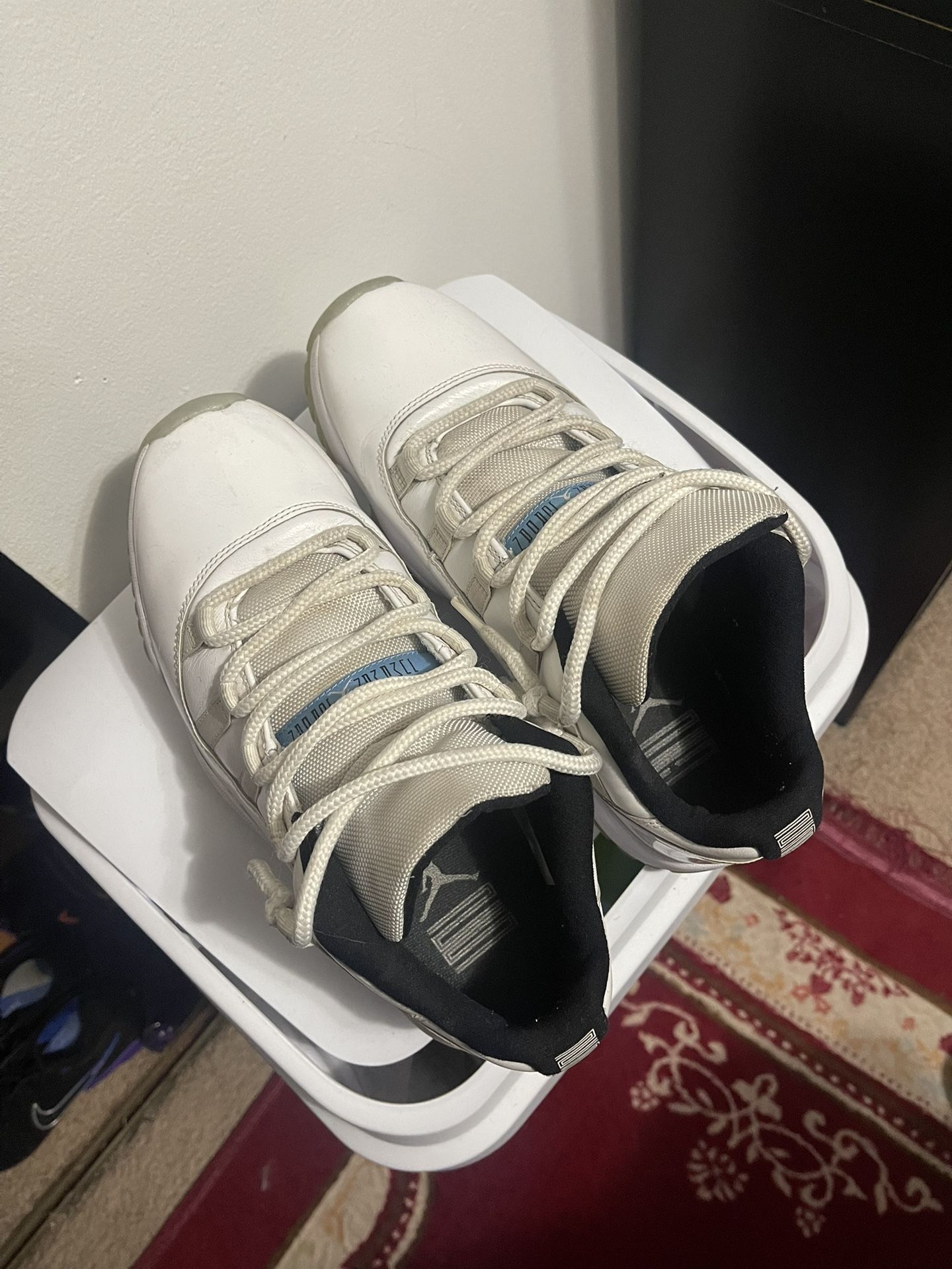 jordan 11 low