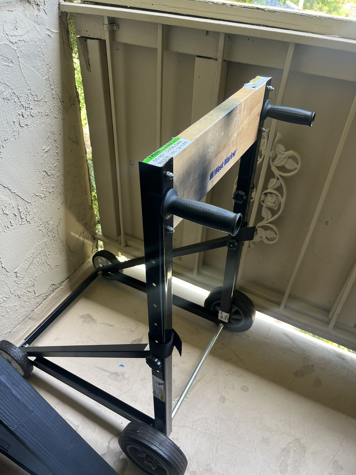 West Marine Outboard Motor Stand
