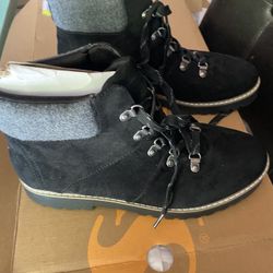Boots Size 11