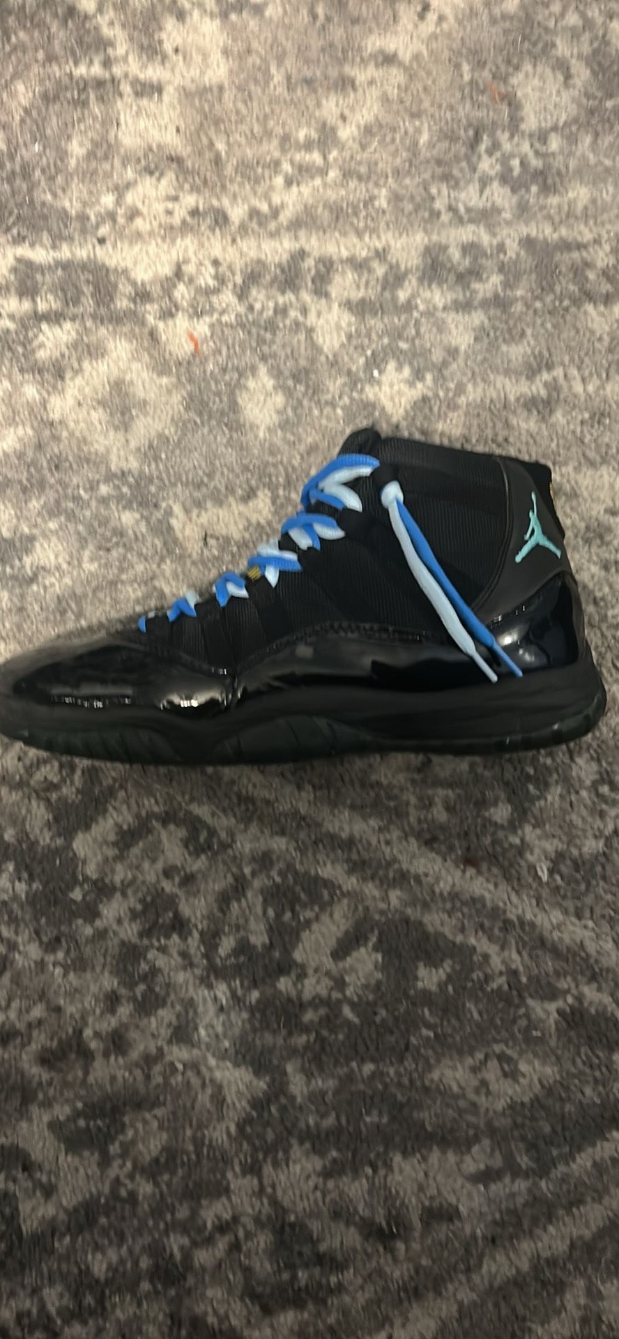 Jordan 11 Gamma Blue