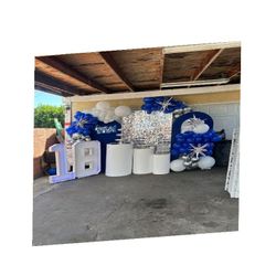 kind agency Charm Events with Creative Birthday Balloon Art