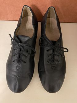 BLOCH TAP SHOES SIZE 9