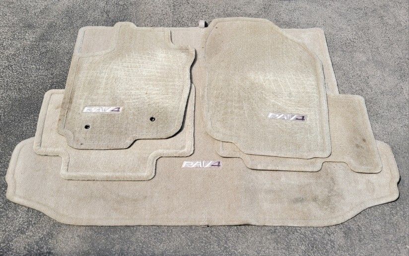 2012 Toyota Rav4 Floor Mat Carpet Set