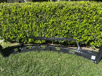 16-18 Kia Sorento Front Lower bumper Cover New