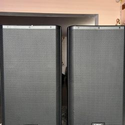 QSC K12.2 Powered Speakers 