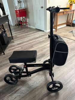 Knee Scooter 60.00$