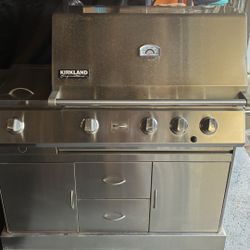 Outdoor Grill BBQ Propane  - Kirkland Signature Series