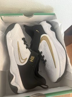 Nike youth shoes