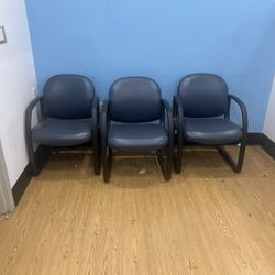 4 Commercial Waiting Room Chairs