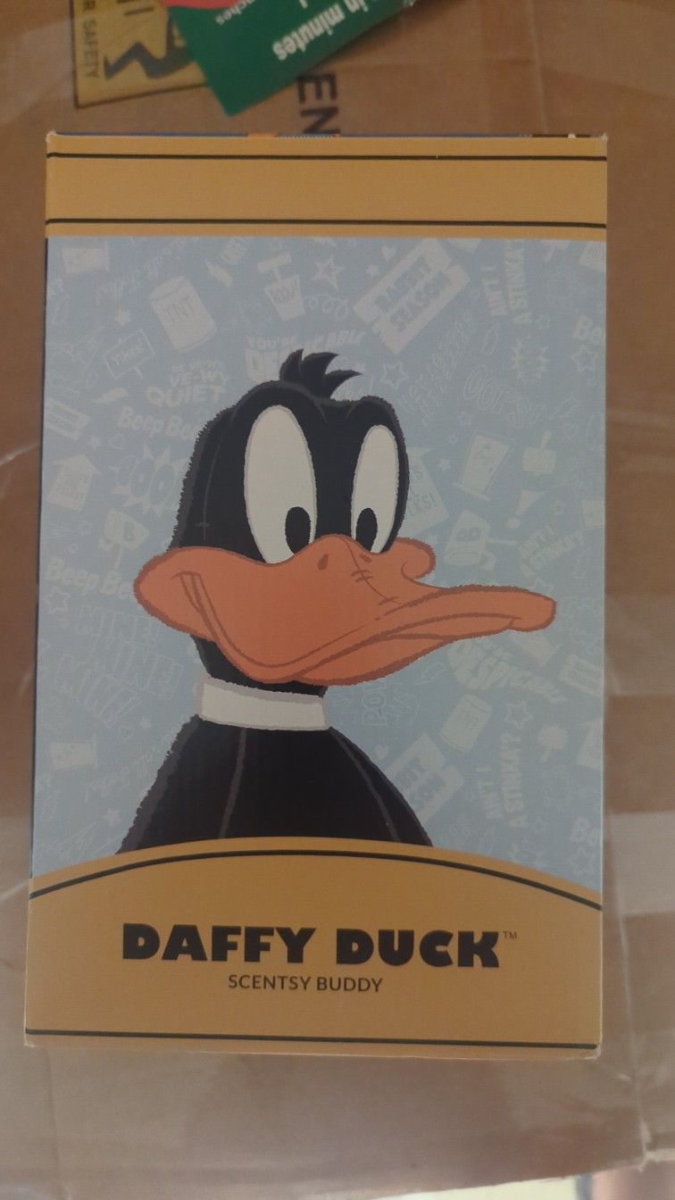 Brand New Daffy Duck Sentsy