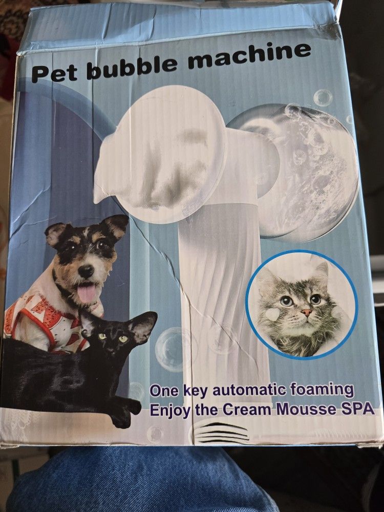 Doggy Spa Bubble Machine