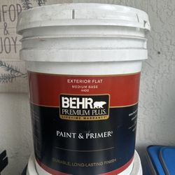 BEHR Paint & Primer 