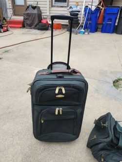 Ricardo Beverly Hill Monticito softside suitcase