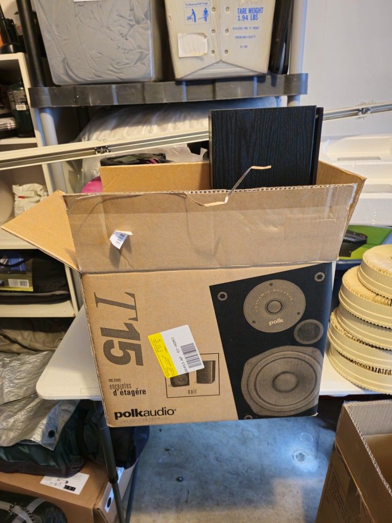 Polkaudio T15 Shelf Speakers