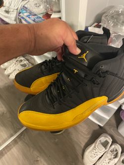 Nike tennis shoes