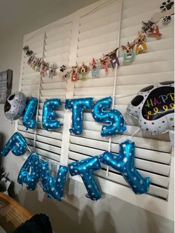 “Let’s Pawty” Dog-theme party decorations