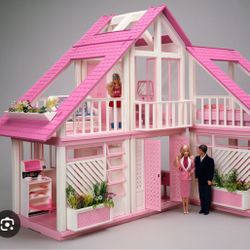 ‘90’s Barbie Dream House 