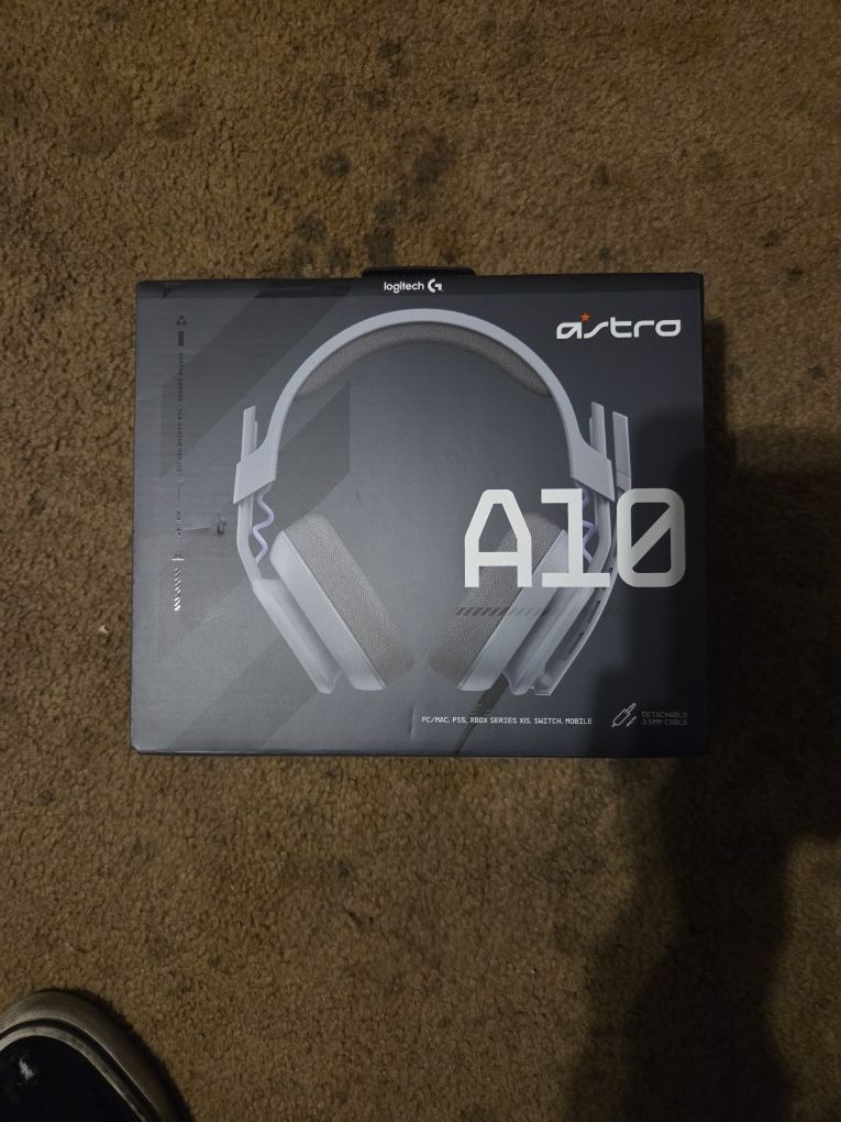Logitech A10 Headset *NEED GONE ASAP*