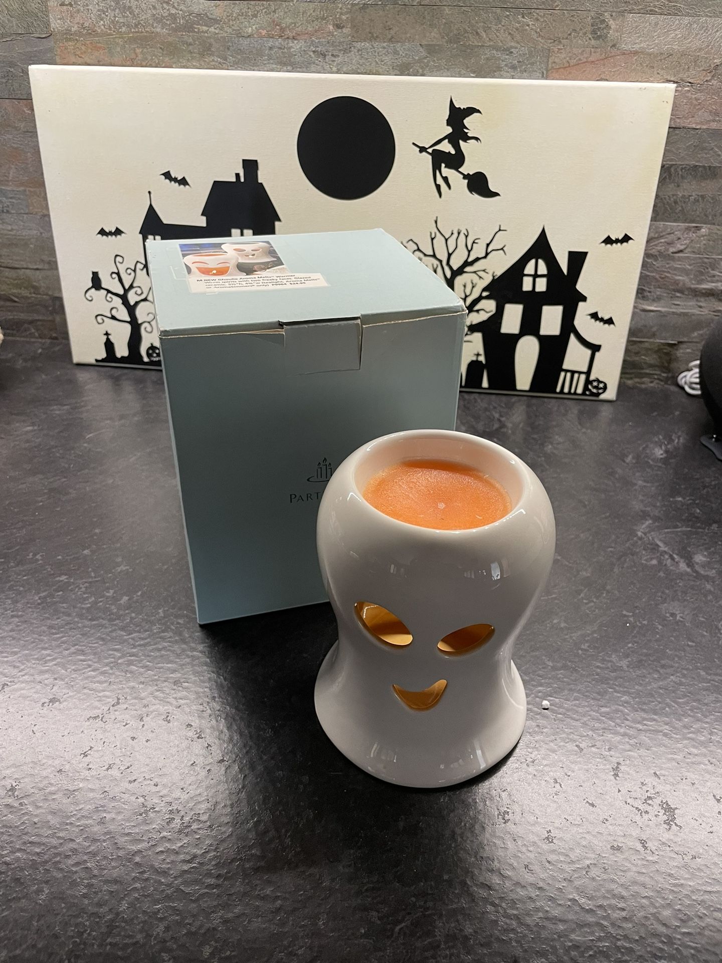 PartyLite Ghost Melt Warmer