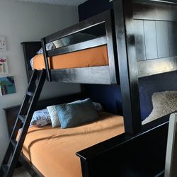 Sturdy Bunk Beds- Twin Over Full
